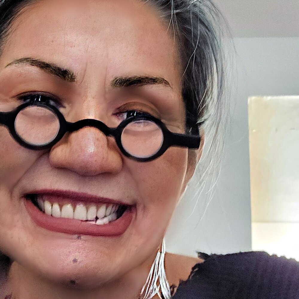 Meet your Posher, Peggy